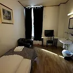 Hotel Ami 3*