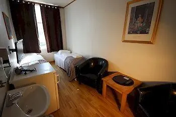 Ami Hotel